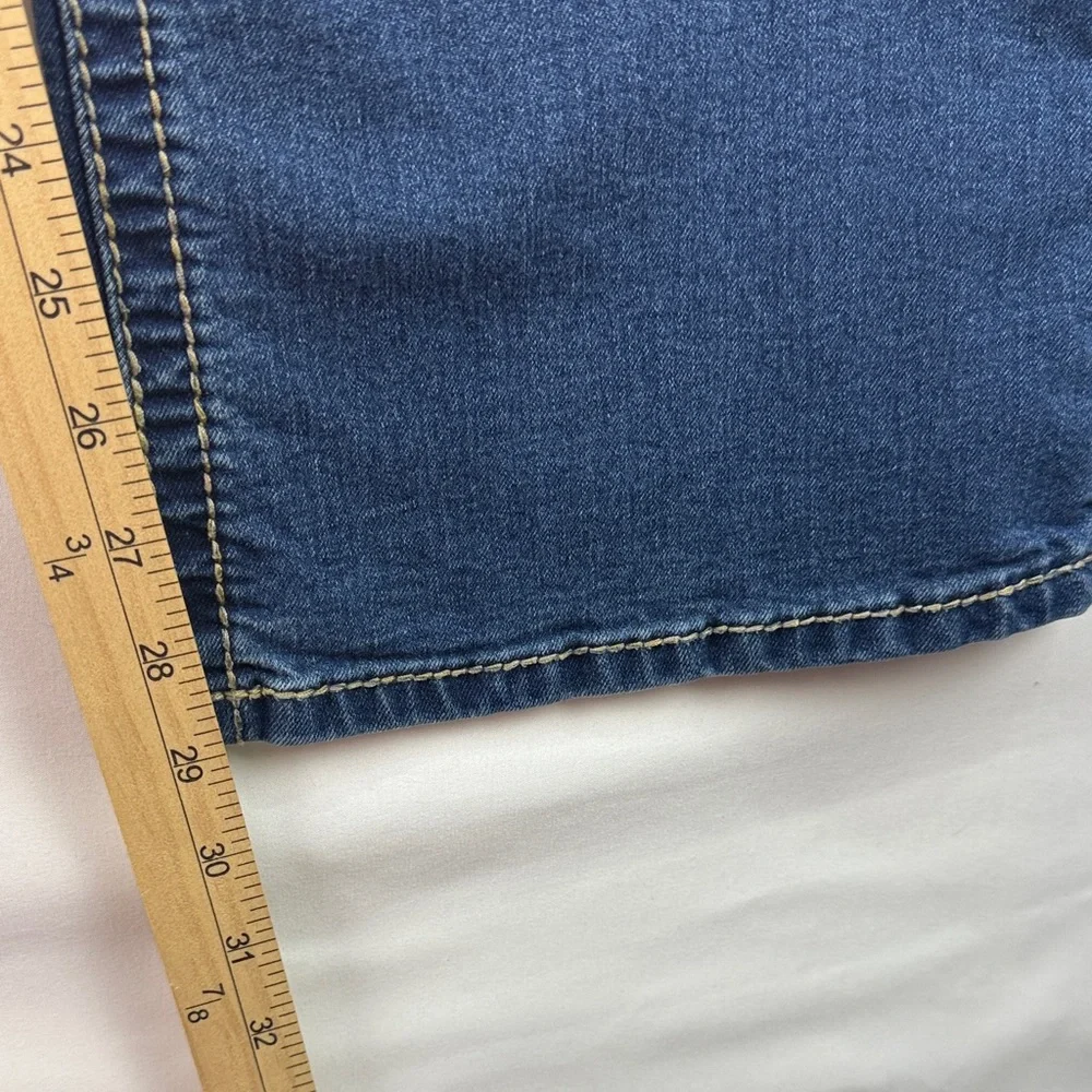 Maurices Bootcut Jeans – Size 16 Short – Embroidered Pockets